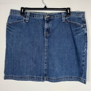 Tommy Hilfiger denim mini skirt | size 18